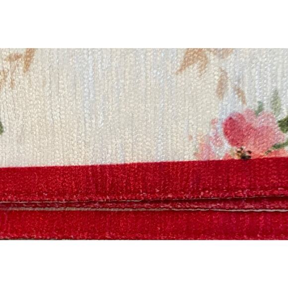 Nicole Miller Valentines Day Heart Placemats 13x19 Pink & Red Floral Set 4 New - Picture 9 of 12